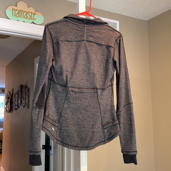 Lululemon think fast pullover - Picture 3 of 8